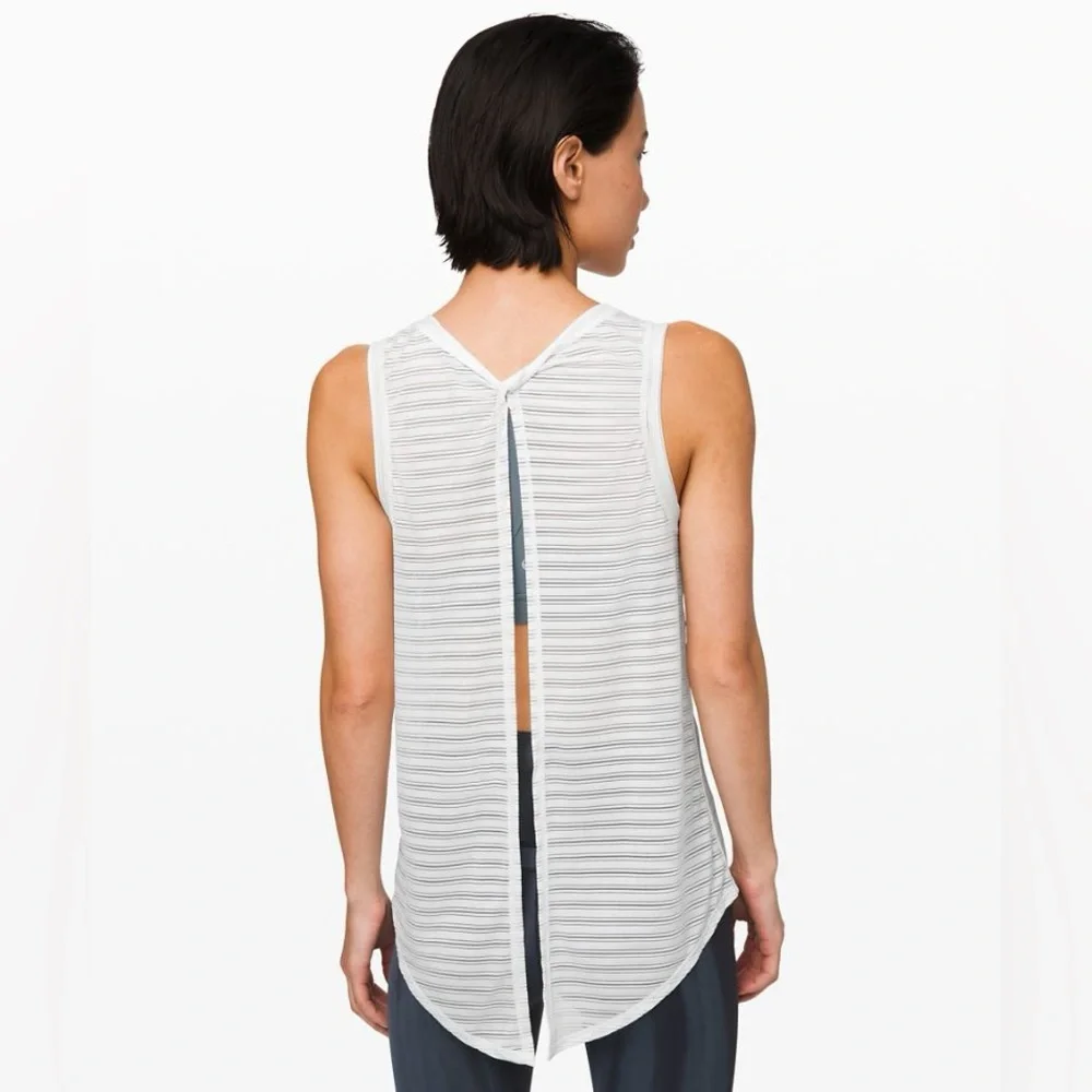 Lululemon Meet Halfway Tank – White‎ Striped 🤍✨
